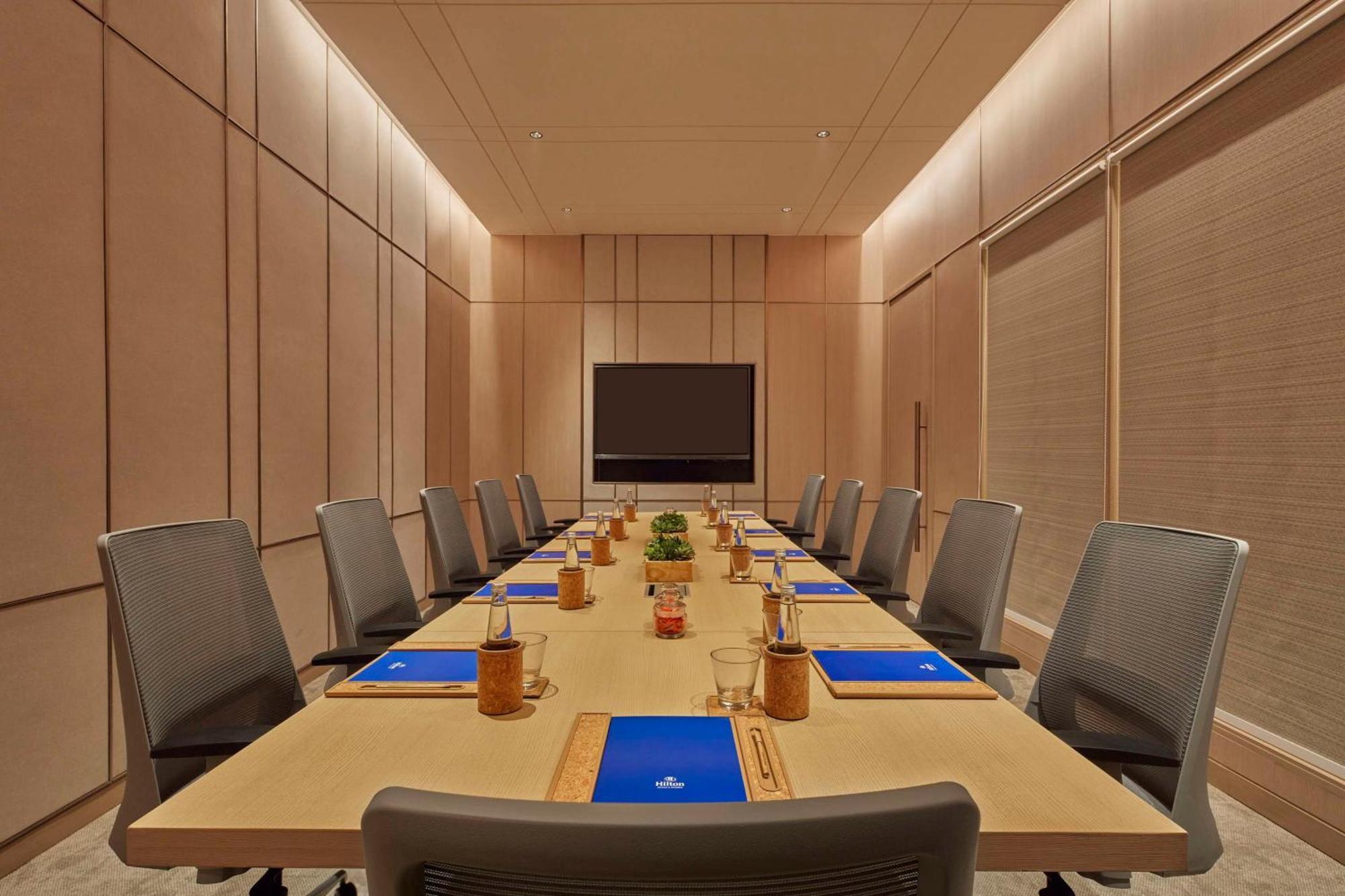 Hilton Gurugram Baani City Centre Gurgaon Exteriör bild