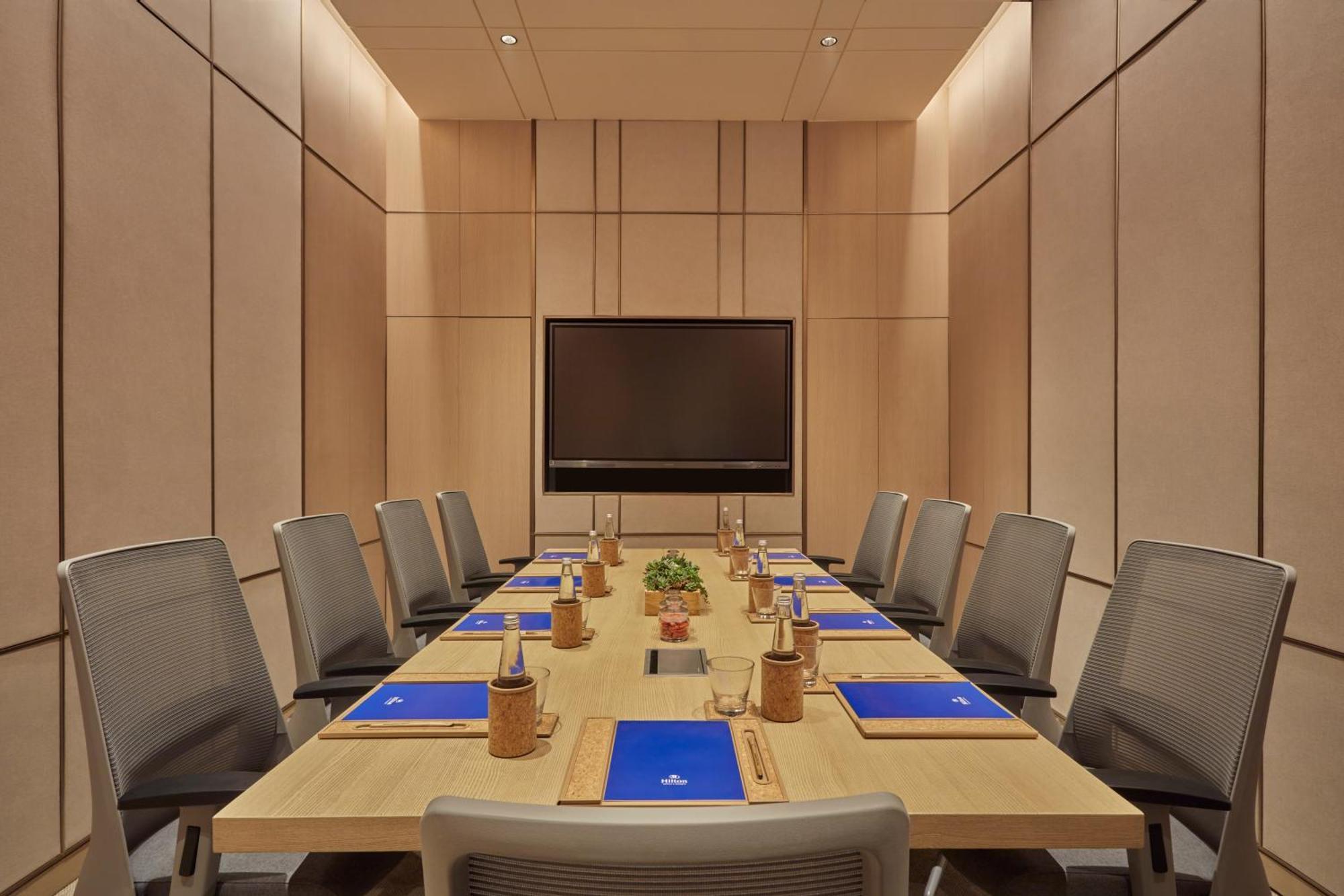 Hilton Gurugram Baani City Centre Gurgaon Exteriör bild