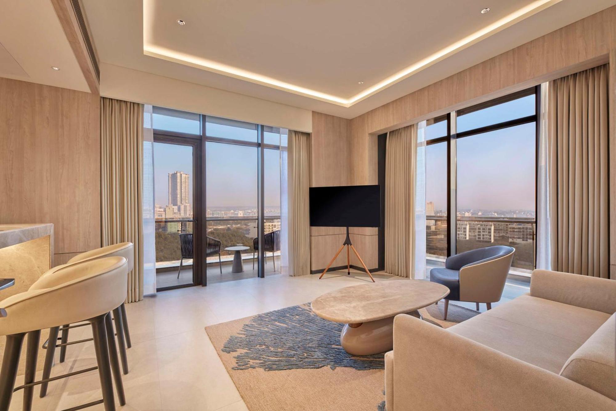 Hilton Gurugram Baani City Centre Gurgaon Exteriör bild