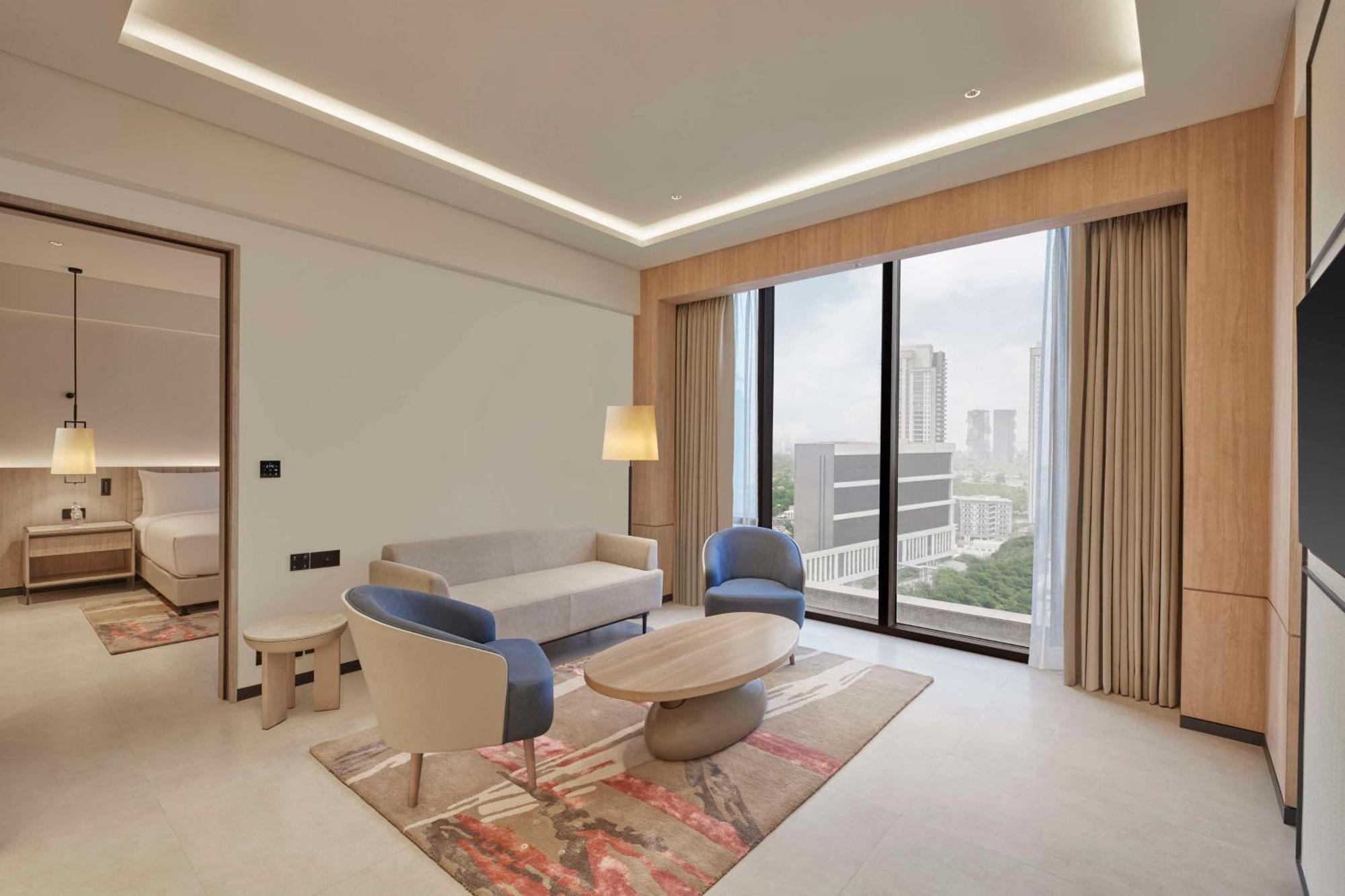 Hilton Gurugram Baani City Centre Gurgaon Exteriör bild